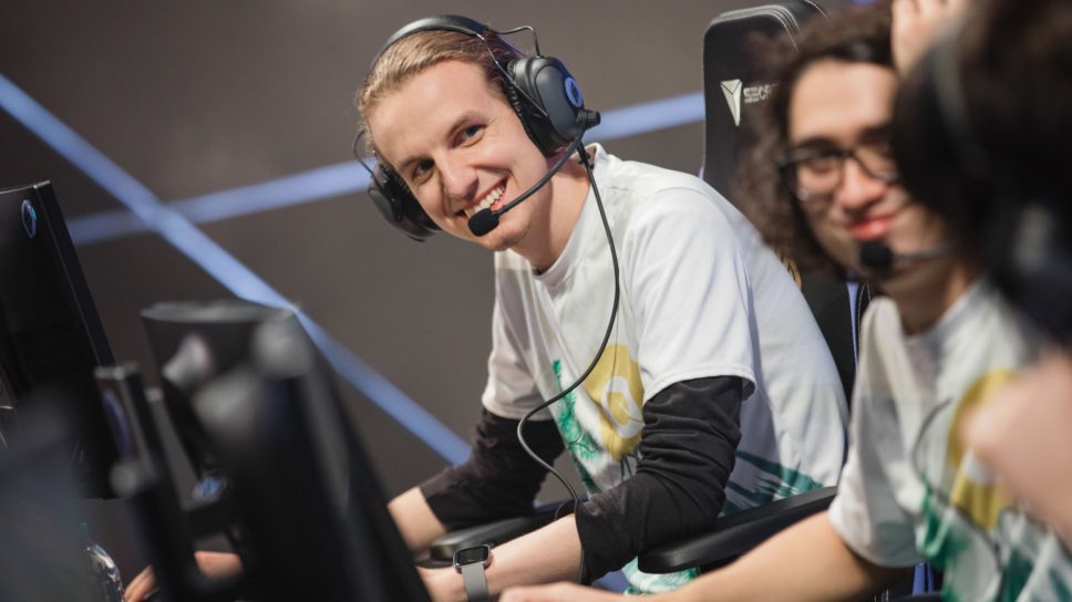 FLY Licorice: “A cada dia venho aprendendo a ser um líder melhor e a dar passos para melhorar nesta função” cover image