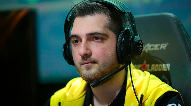 An image of RodjER in Na'Vi jersey.