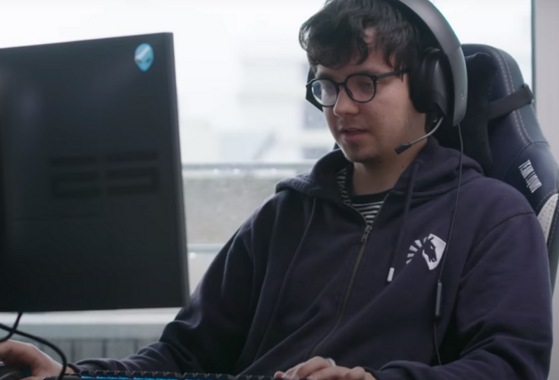 No keyboard? No problem. Blitz hilariously outplays Asa Butterfield in a 1v1 Dota 2 match cover image
