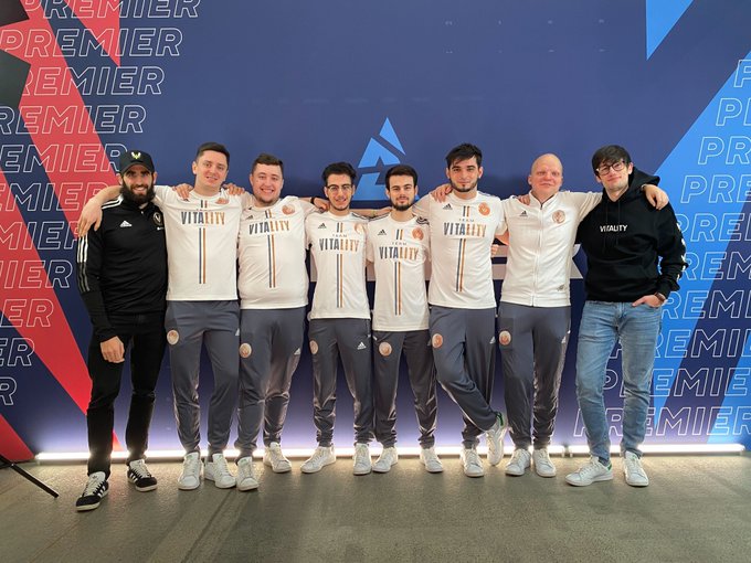 Pro players and community react to Vitality’s final match cover image