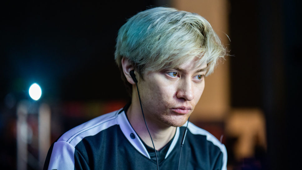 Leffen tweets out about mental struggles and frustrations after Smash Summit 12 performance cover image