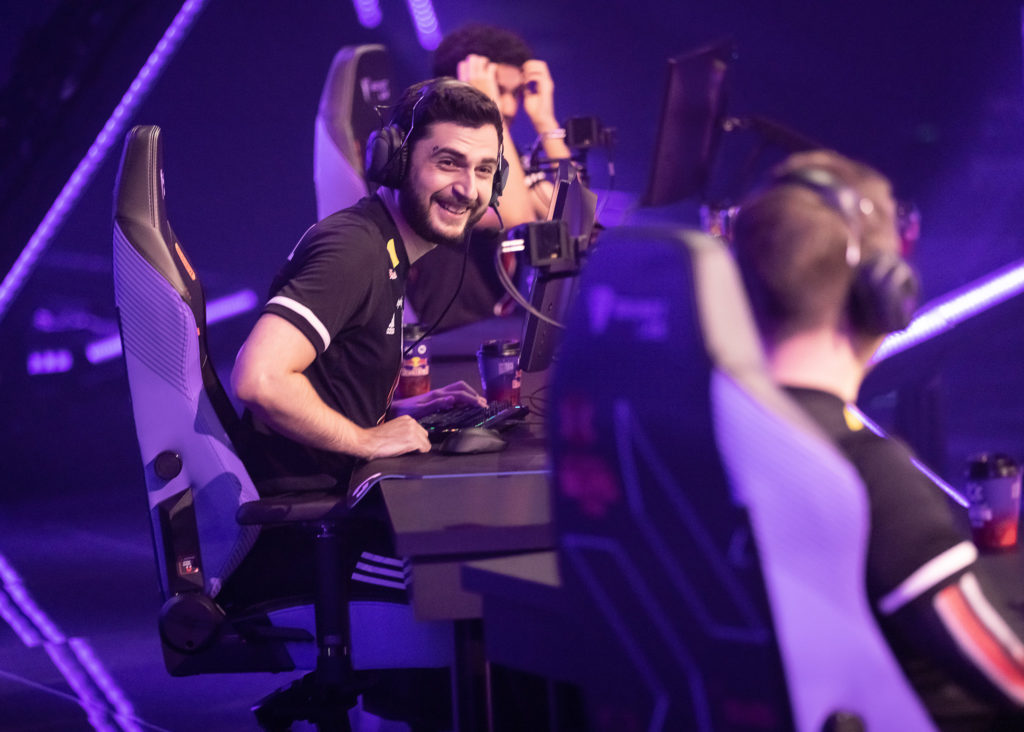 G2 Mixwell at LAN with his teammates. Image from VCT Challengers 3, Berlin.