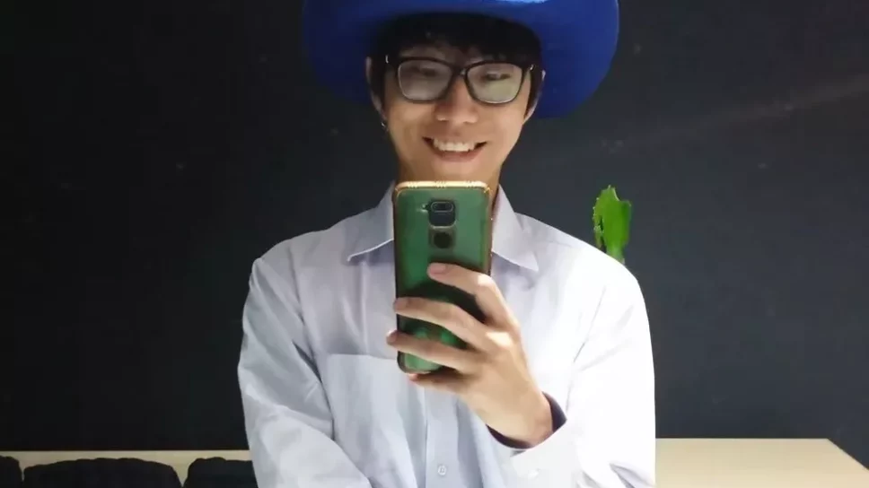 Kim anuncia saída da Rensga cover image