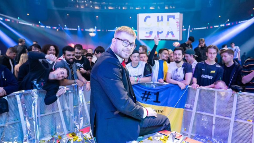 James Banks assume como manager da Bad News Eagles cover image