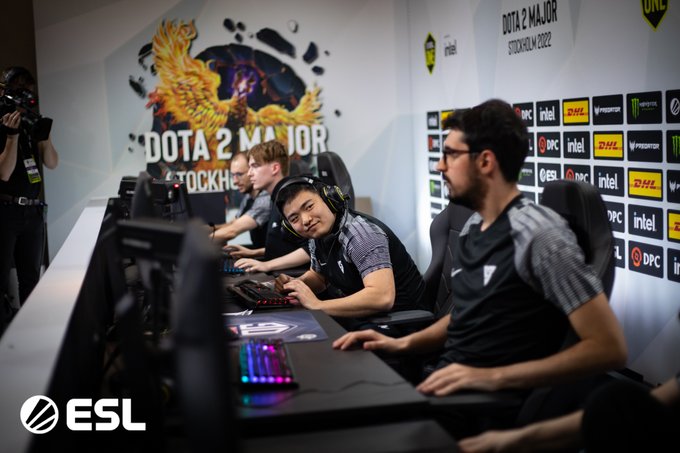 Tundra Sneyking on IGL role and having the right team mentality cover image