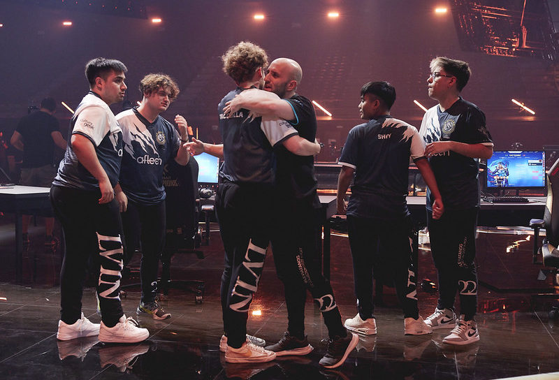 Leviatán dismantle Team Liquid in opening round of Valorant Champions cover image