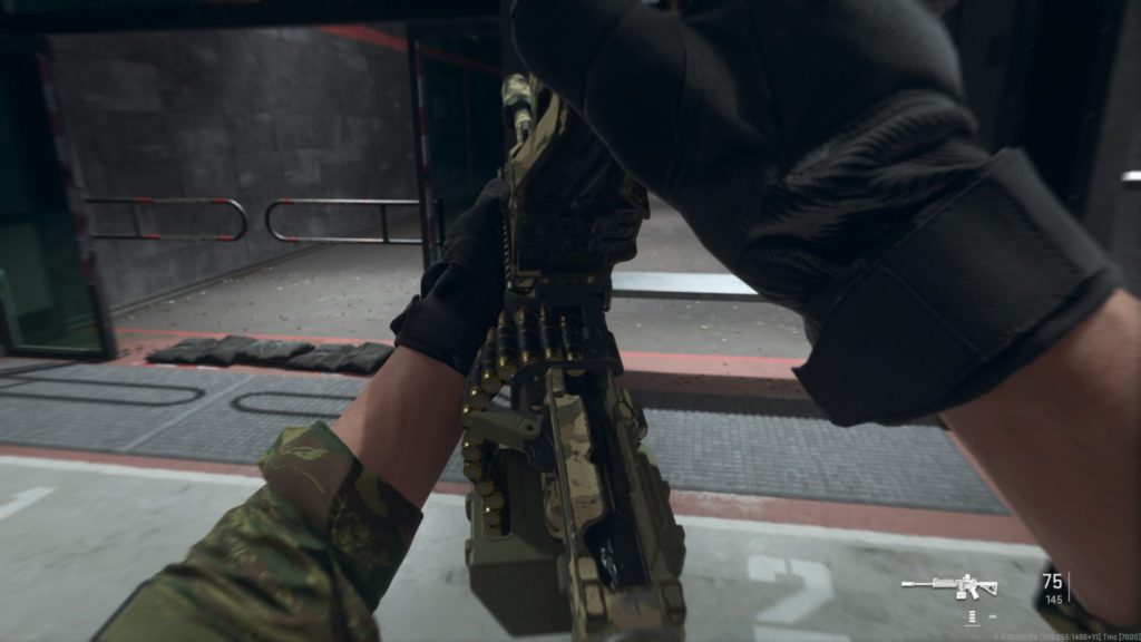 Inspecting the 556 Icarus LMG will shows its high ammo capacity (Image via esports.gg)