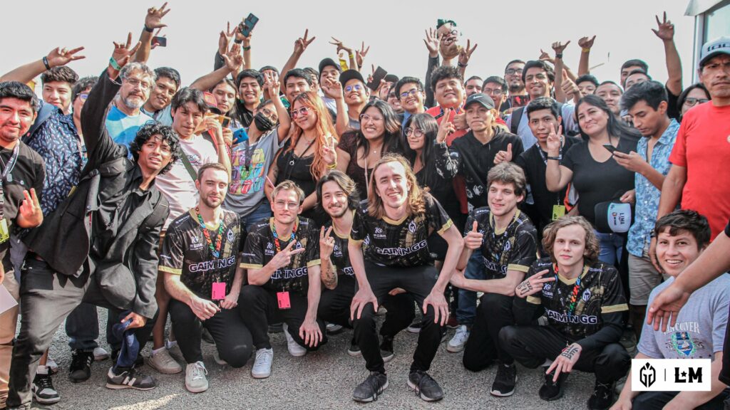 GG Dota 2 team with fans at the Lima Major. (Image Credit: Gaimin Gladiators Twitter)