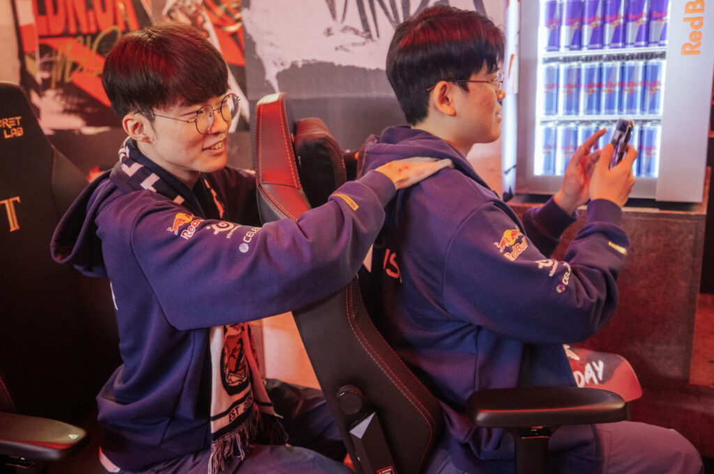 Guma and Faker backstage at MSI 2023 (Image via Colin Young-Wolff and Riot Games)