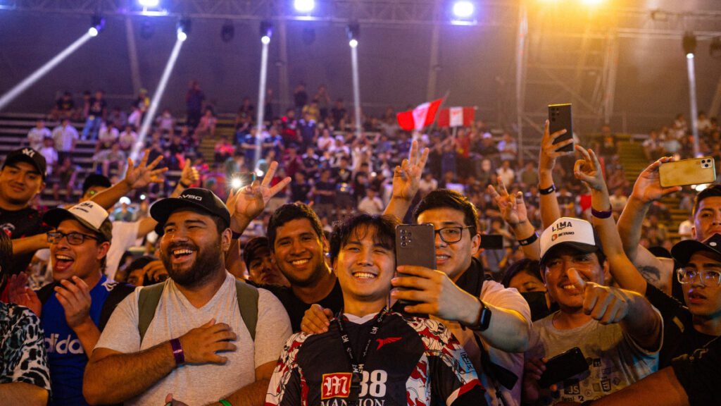 Jabz with fans at Lima Major which he deems as his favorite moment with Talon (Image by Talon Esports)