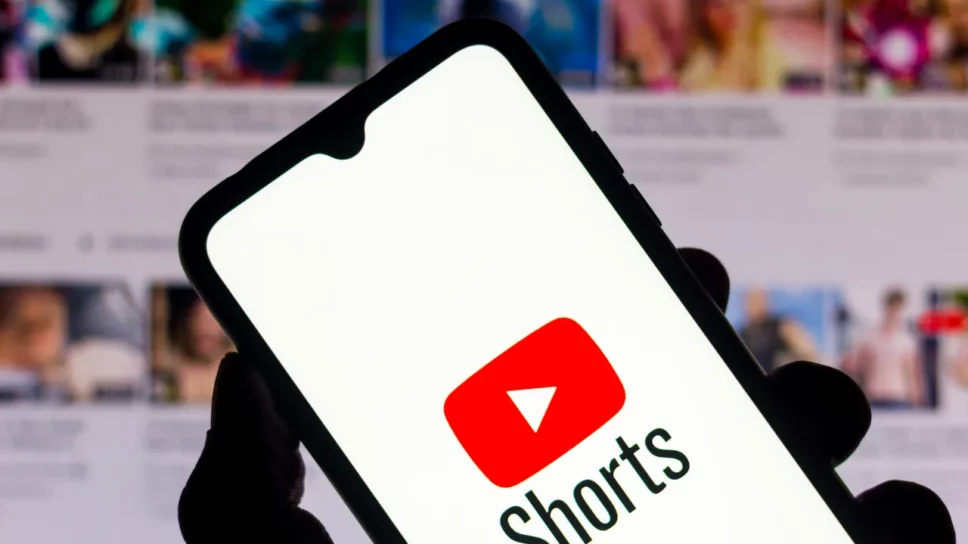 YouTube to add feature allowing Shorts to link to long-form videos cover image