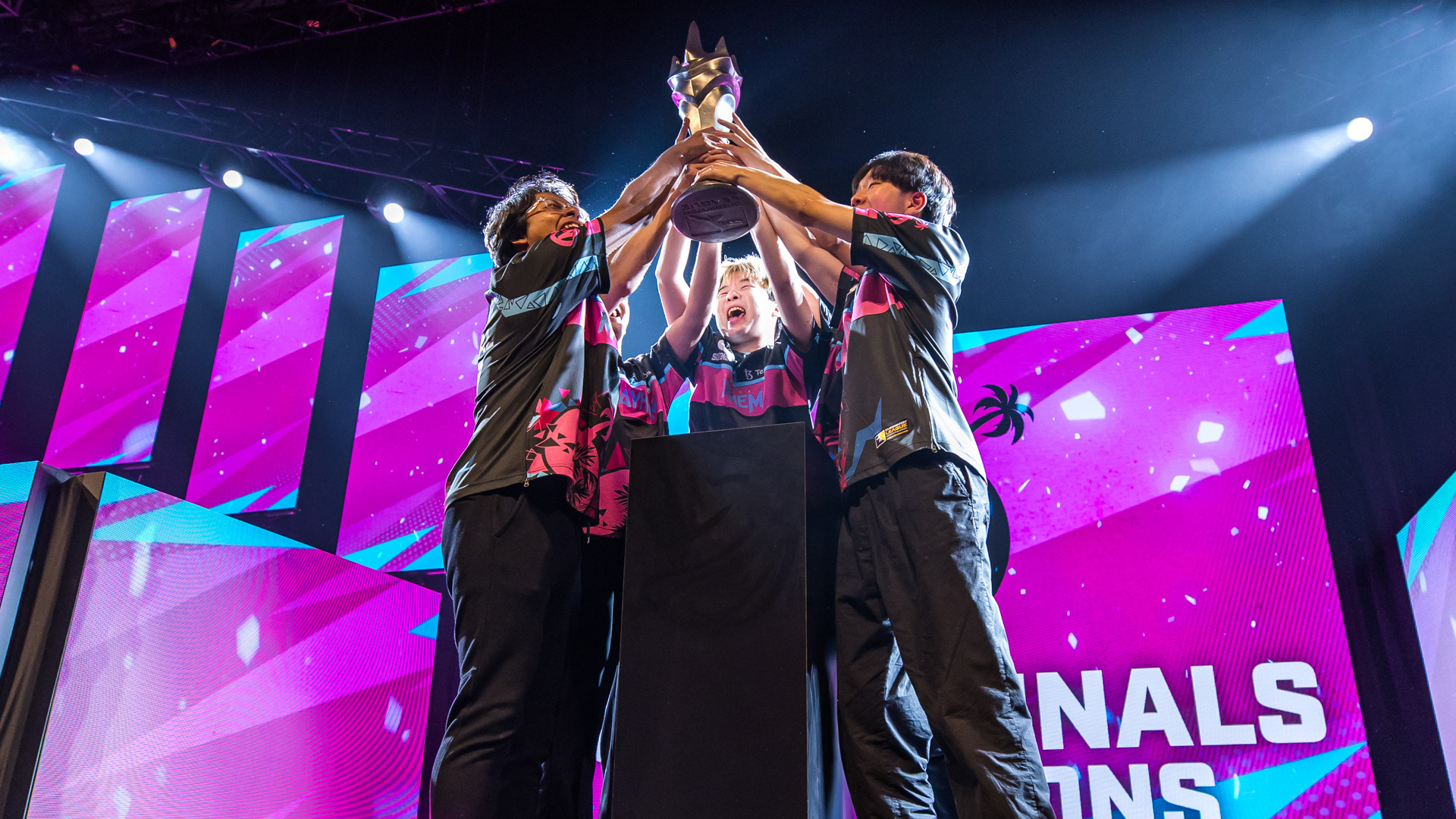 Former Redbird wins 2023 Overwatch League Grand Finals Championship - News  - Illinois State