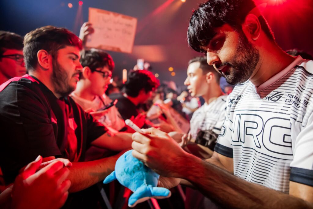 Chet is clearly a man of the people (Photo by Colin Young-Wolff/Riot Games)