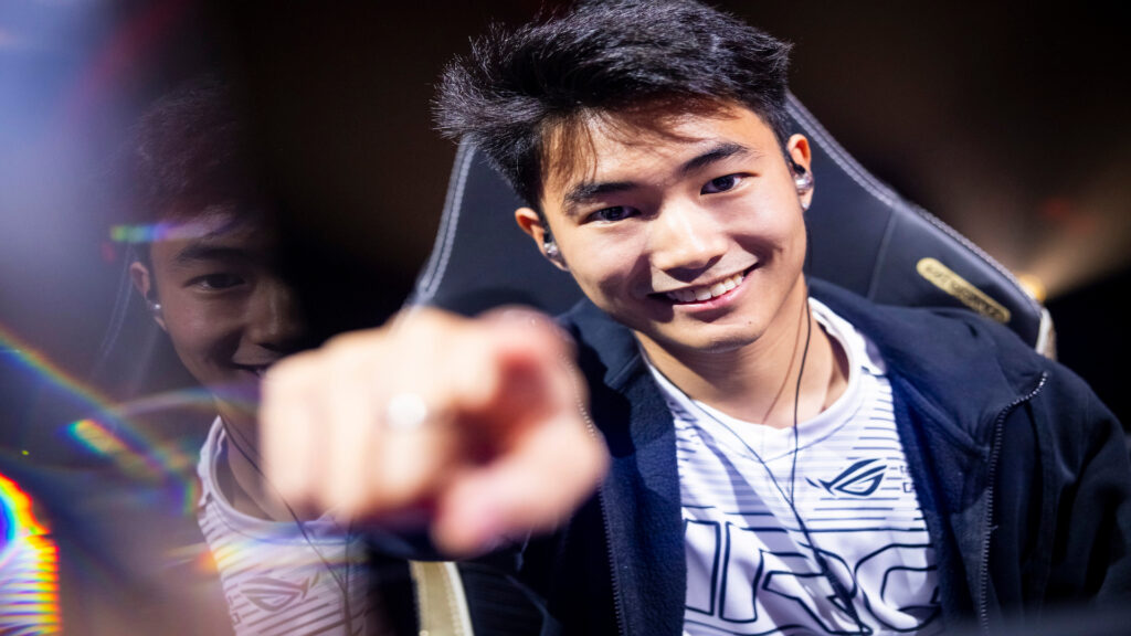 S0m is rejoining NRG VALORANT alongside FNS (Image via Colin Young-Wolff and Riot Games)
