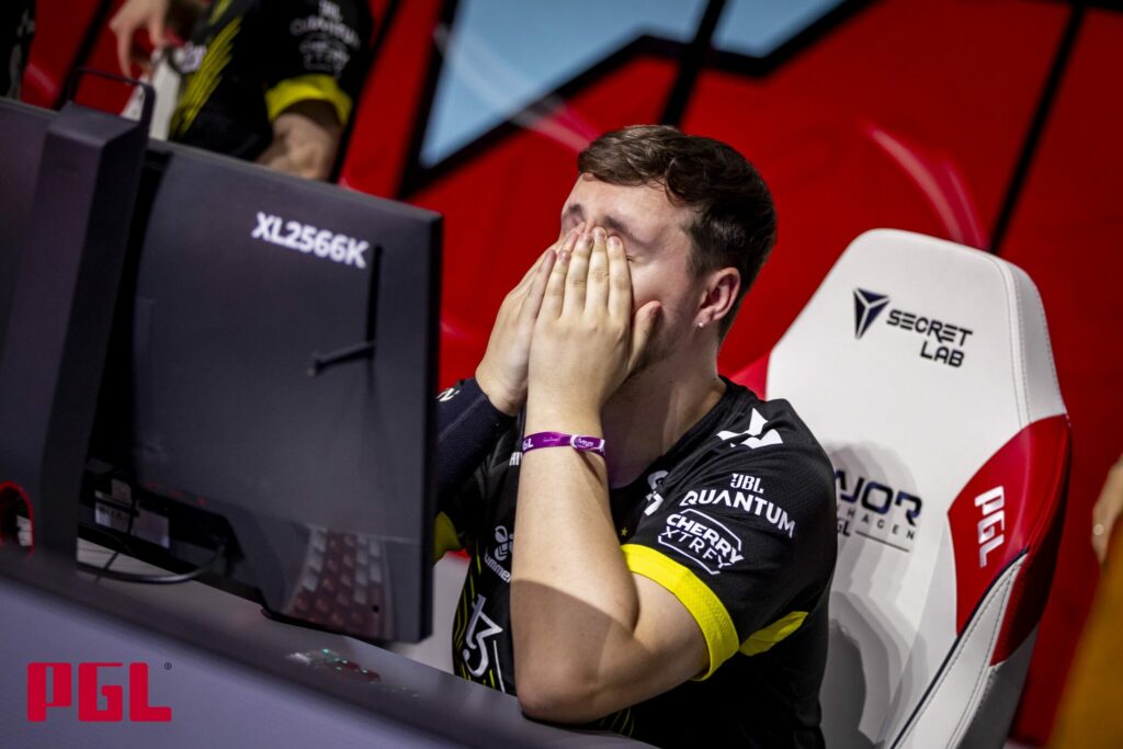 mezii has faced a rough period in Vitality 2024 (Image via Stephanie Lindgren &amp; PGL)