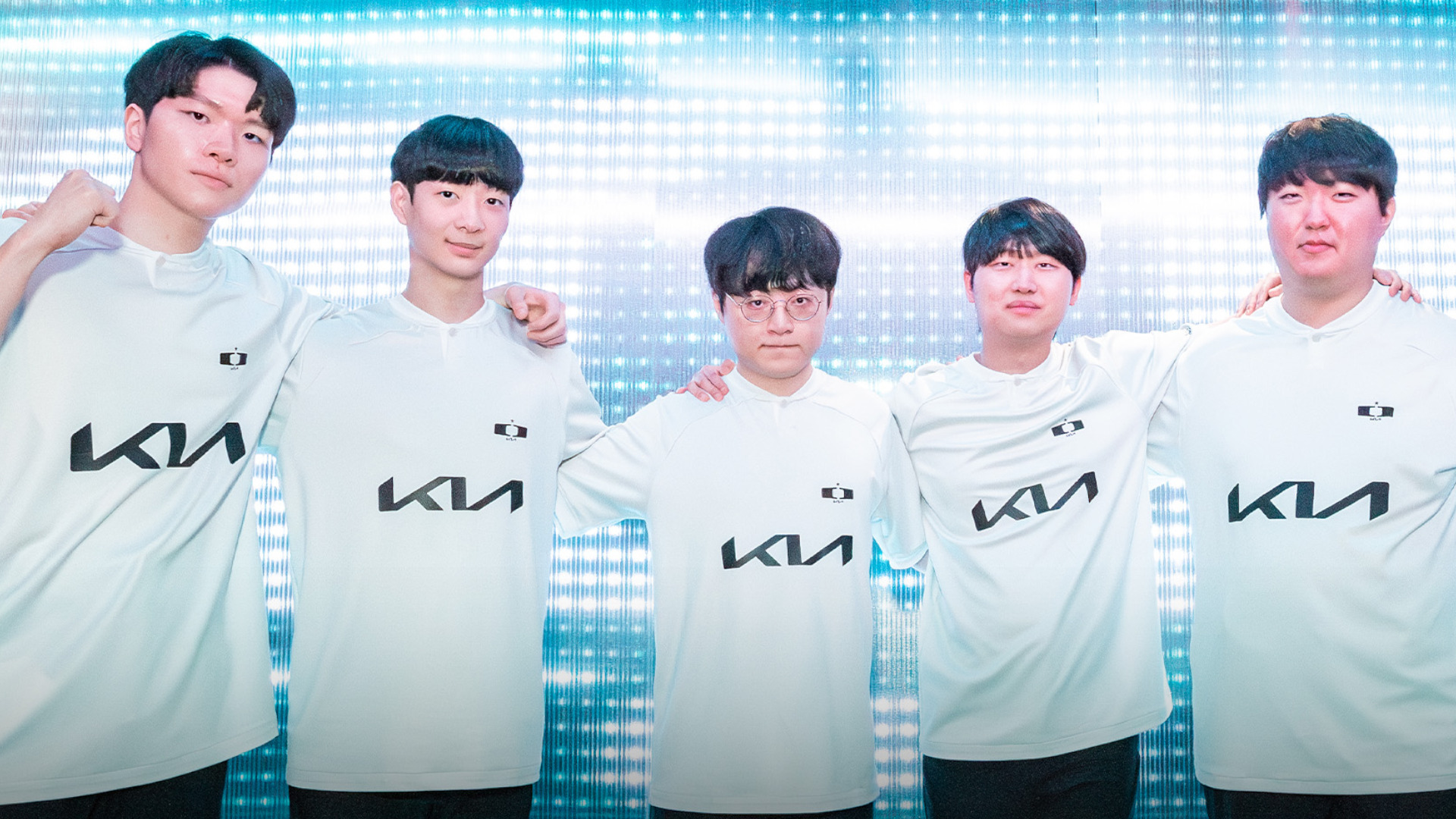 大学生 割引 2024: Worlds LoL enter players KIA DPlus “ShowMaker me told ジャケット・アウター