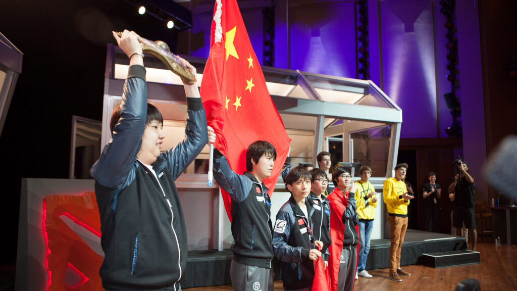 NaVi couldn't go back-to-back as the Chinese greats triumphed. (Photo via Valve)