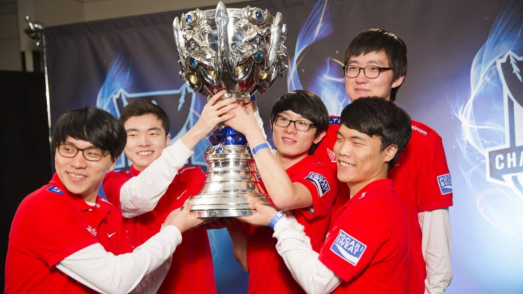 Faker won LoL Worlds 2013 (Image via Riot Games)