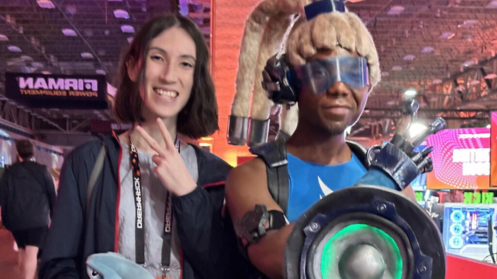 Eskay with a Lucio cosplayer (Image via EskayOW on X)