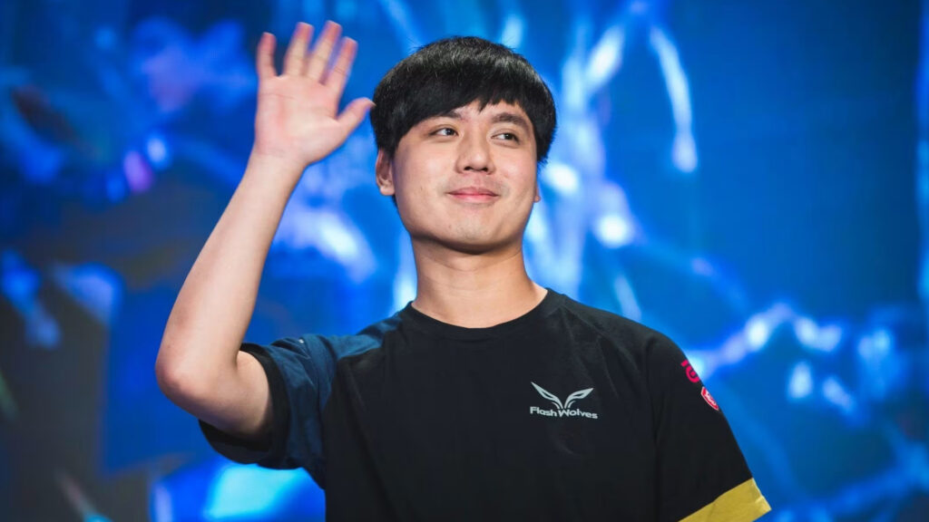 Maple during his time on Flash Wolves (Image via Riot Games)