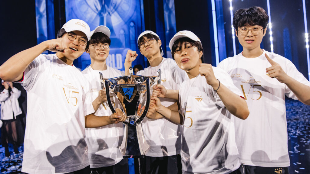 T1 won the LoL Worlds 2024 and the Team of the Year award (Image via Riot Games)