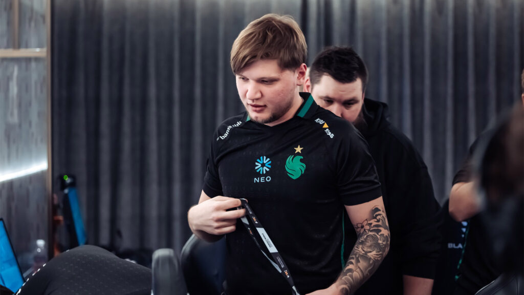 Could a Na'Vi return be on the cards for s1mple? (Photo via PGL &amp; Perfect World)