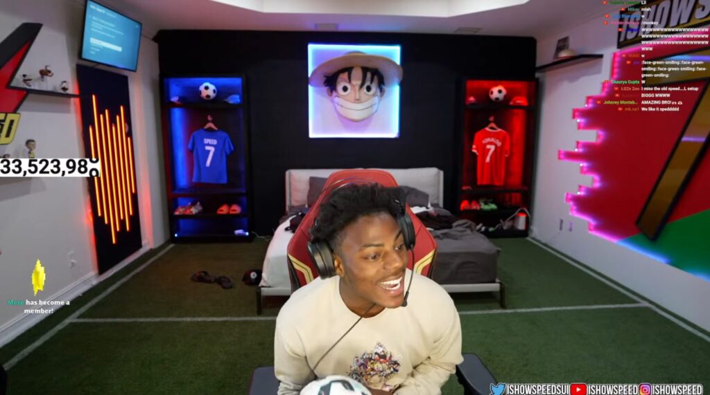 The streamer has a One Piece and Cristiano Ronald-inspired setup (Image via iShowSpeed)