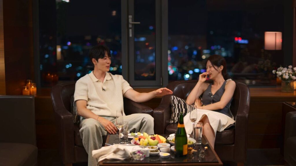 Kim A-Rin and Kook Dong-Ho on a Paradise date (image via Netflix)