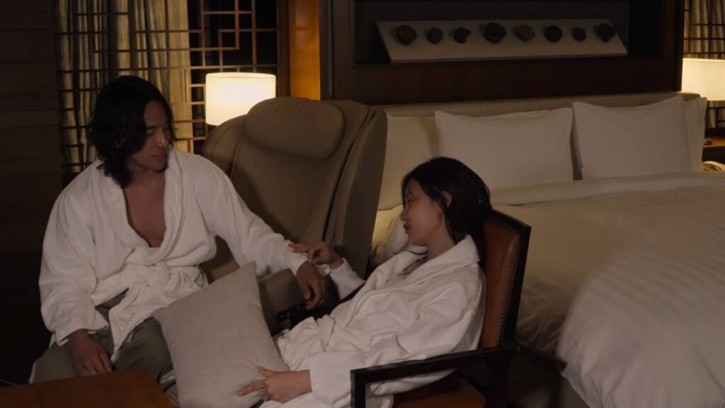 Yuk Jun-seo and Lee Si-an have a deep conversation in episode 10 (Image via Netflix)