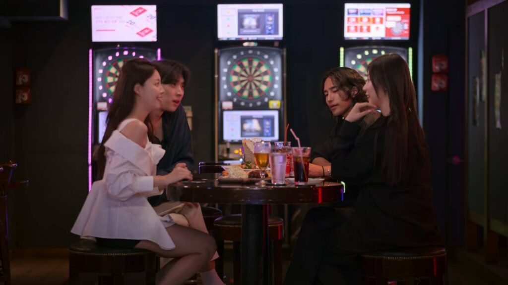 Two Single’s Inferno Season 4 couples on one date (image via Netflix)