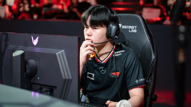 Who is T1 Smash? Get to know the explosive rookie AD Carry preview image