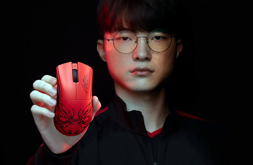 Razer x Faker exclusive gear: Razer DeathAdder V3 Pro Faker Edition (Image via Razer)