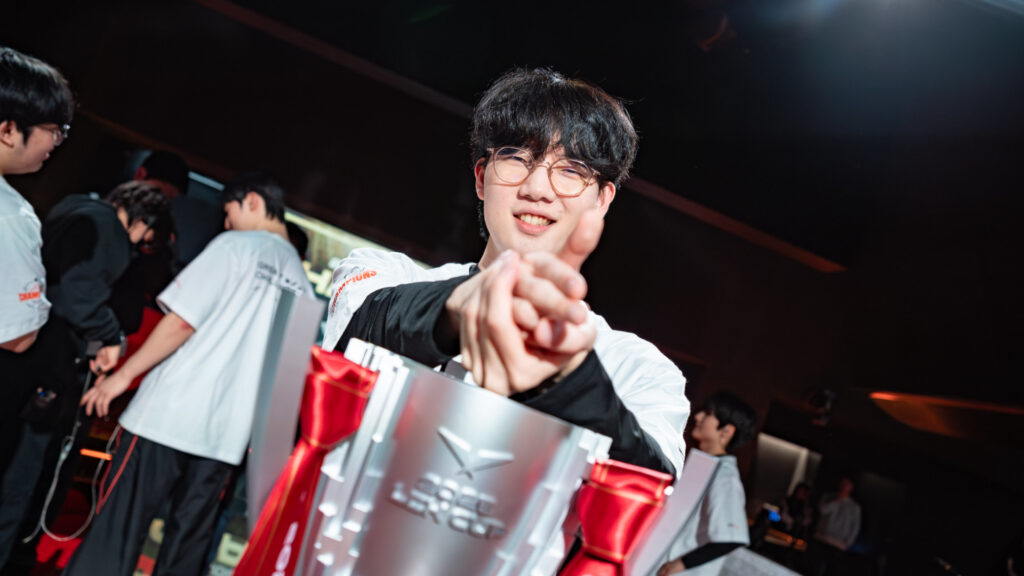 Viper is one of the best ADCs in the world (Image via LCK)