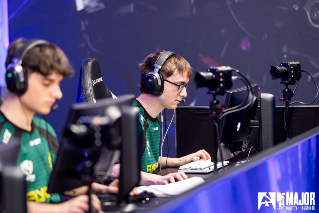CS2 FlyQuest play at the Austin Major 2025 Stage 1 (Photo by BLAST | Stephanie Lindgren)