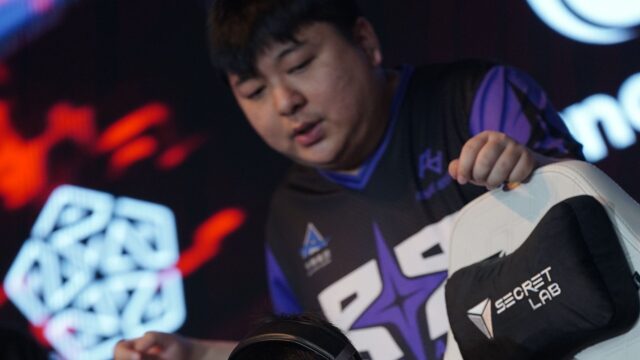 Rare Atom coach Raizan on his passion for MLBB esports: “I realized I can still do it. This is the way I want to live my life.” preview image