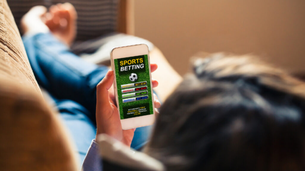The bet365 sportsbook launch in Maryland comes a week before the NFL kickoff. (Image via esports.gg)