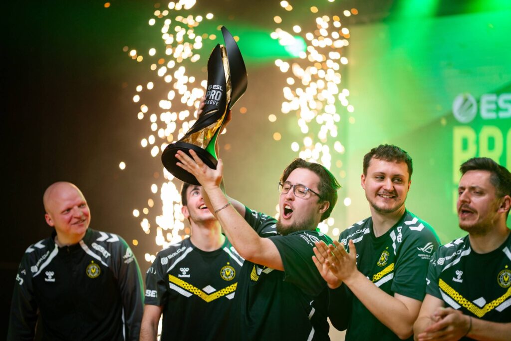 Team Vitality after winning ESL Pro League Season 21 (Photo by ESL | Helena Kristiansson)