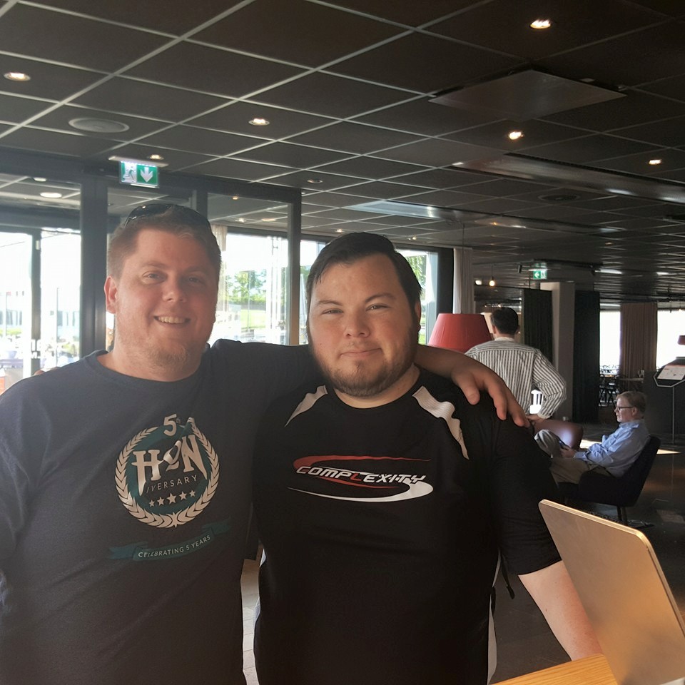 Breakycpk rocking his HoN 5th anniversary shirt in 2016 (Image credits to <a href="https://www.breakycpk.com/2016/12/" target="_blank" rel="noreferrer noopener">Breakycpk's blog</a>)