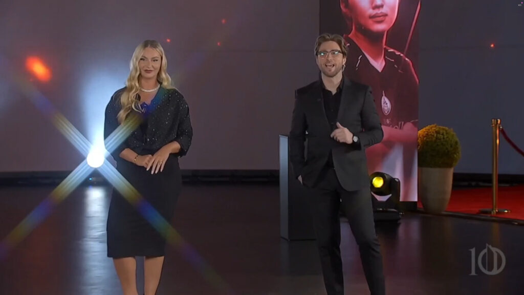 The Esports Awards 2025 stage (Image via Esports Awards)