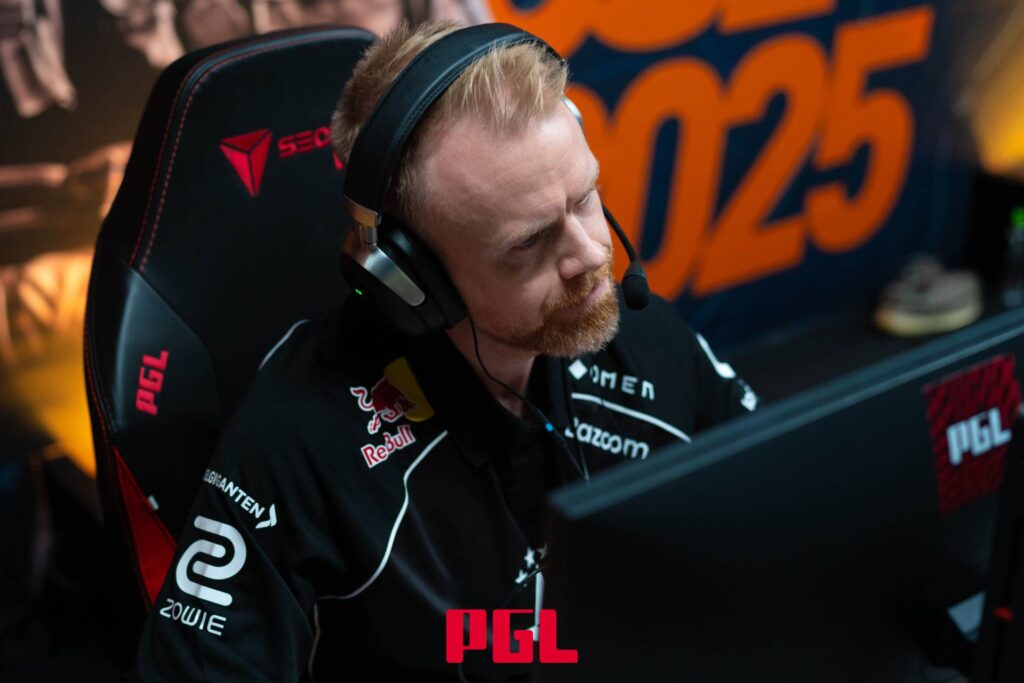 Astralis | ruggahas a substitute player (Photo via PGL)