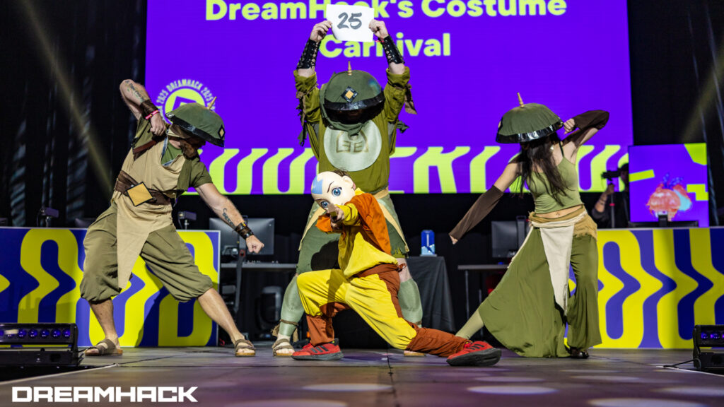 Avatar: The Last Airbender cosplay (Image by Sophie Barrowclough/DreamHack Atlanta)