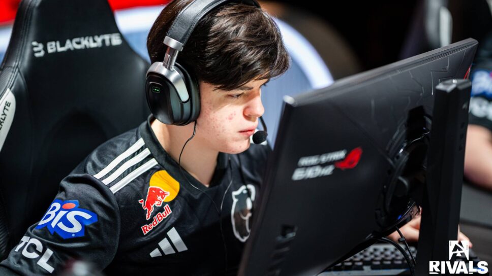 molodoy’s CS2 crosshair, video, and viewmodel settings cover image